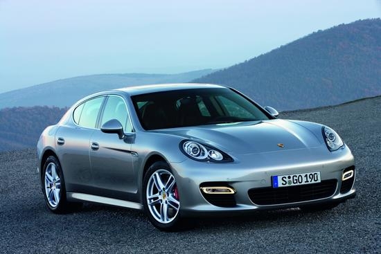 Bloomberg Names The New Porsche Panamera Its 2009 Car of the Year